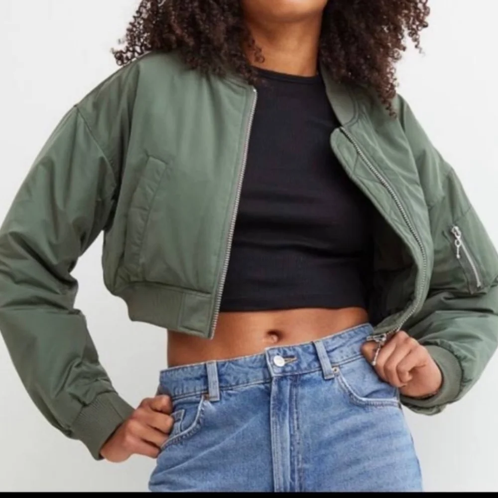 NWT H&M Olive Cropped Bomber Jacket Y2K - Picture 2 of 13